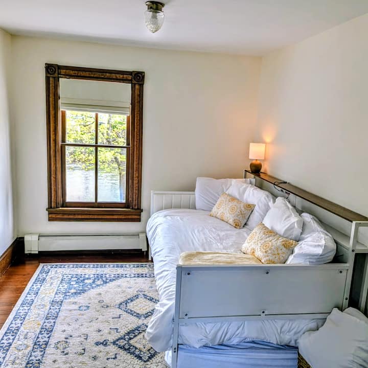 day bed with trundle