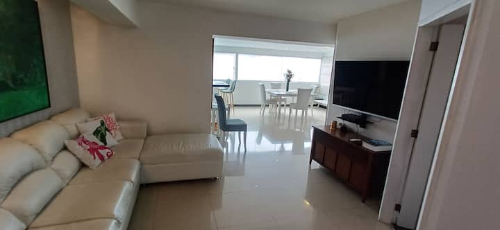 Beautiful Apartment In Los Palos Grandes - Caracas