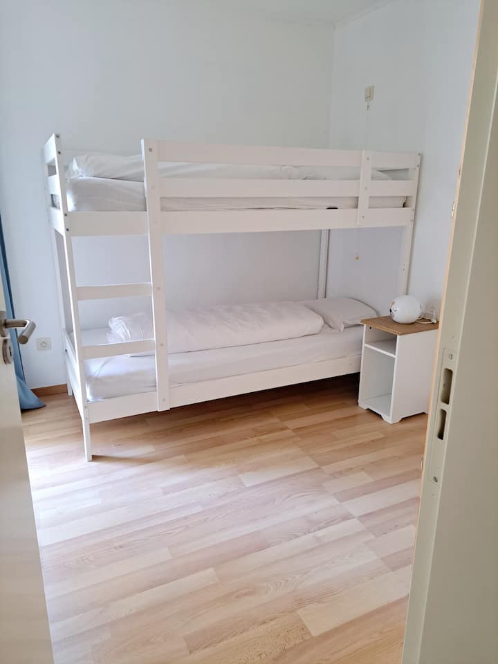 Dhomë gjumi 2