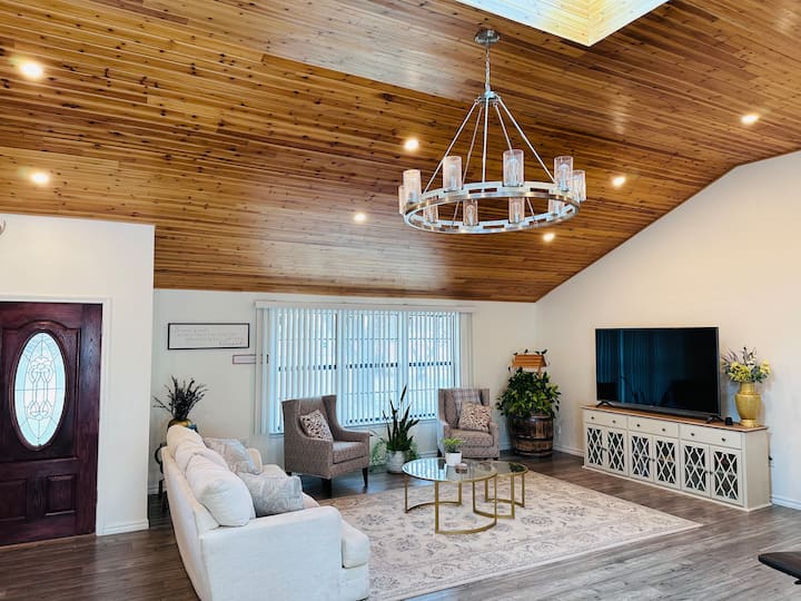 Completely Renovated, All New Beautiful 4 Br Home. - Rogers, AR