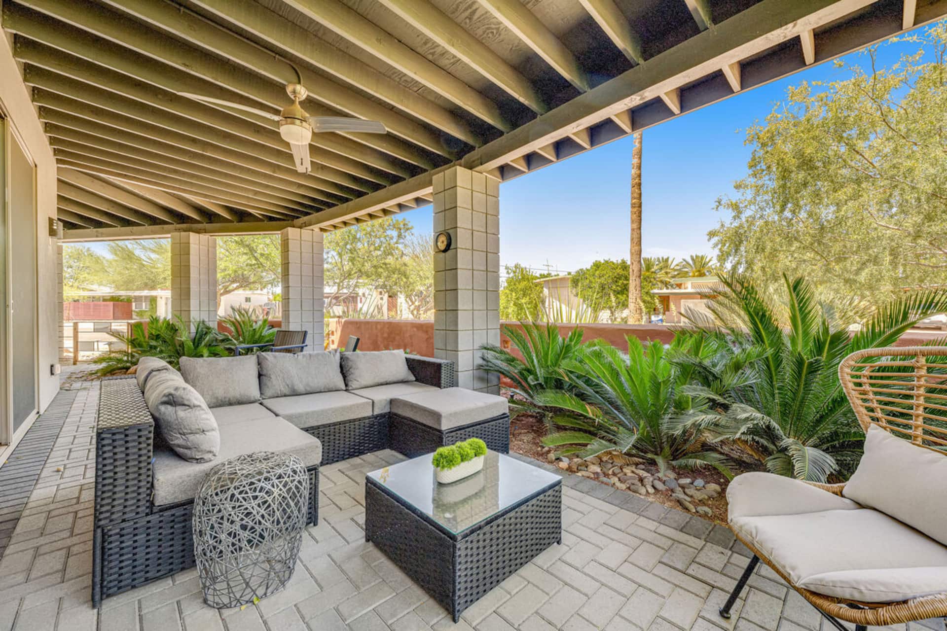 Stylish 4BR | Pool | Fireplace | Patio — foto 5