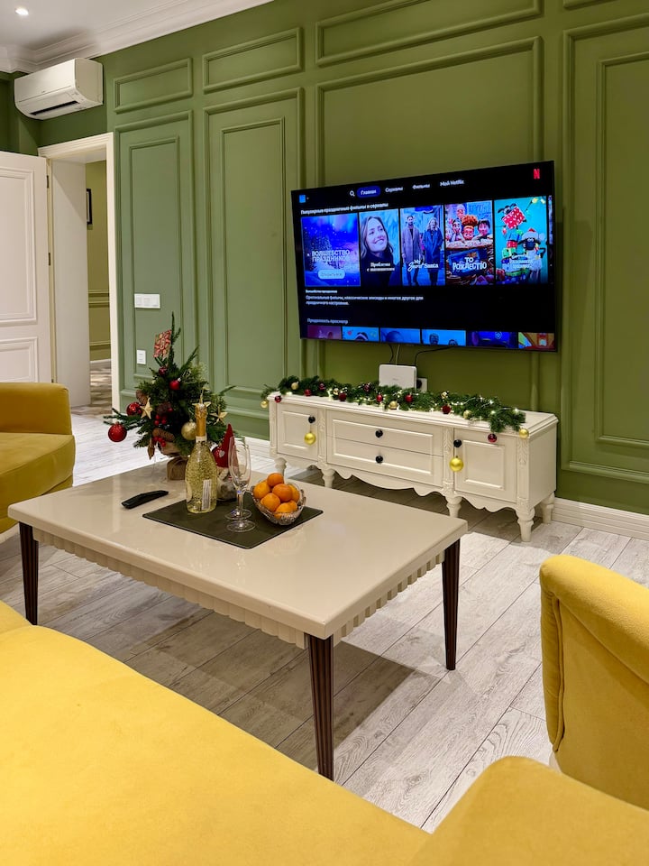Newly Renovated 3 Bedroom Apartment In The Center - Baku