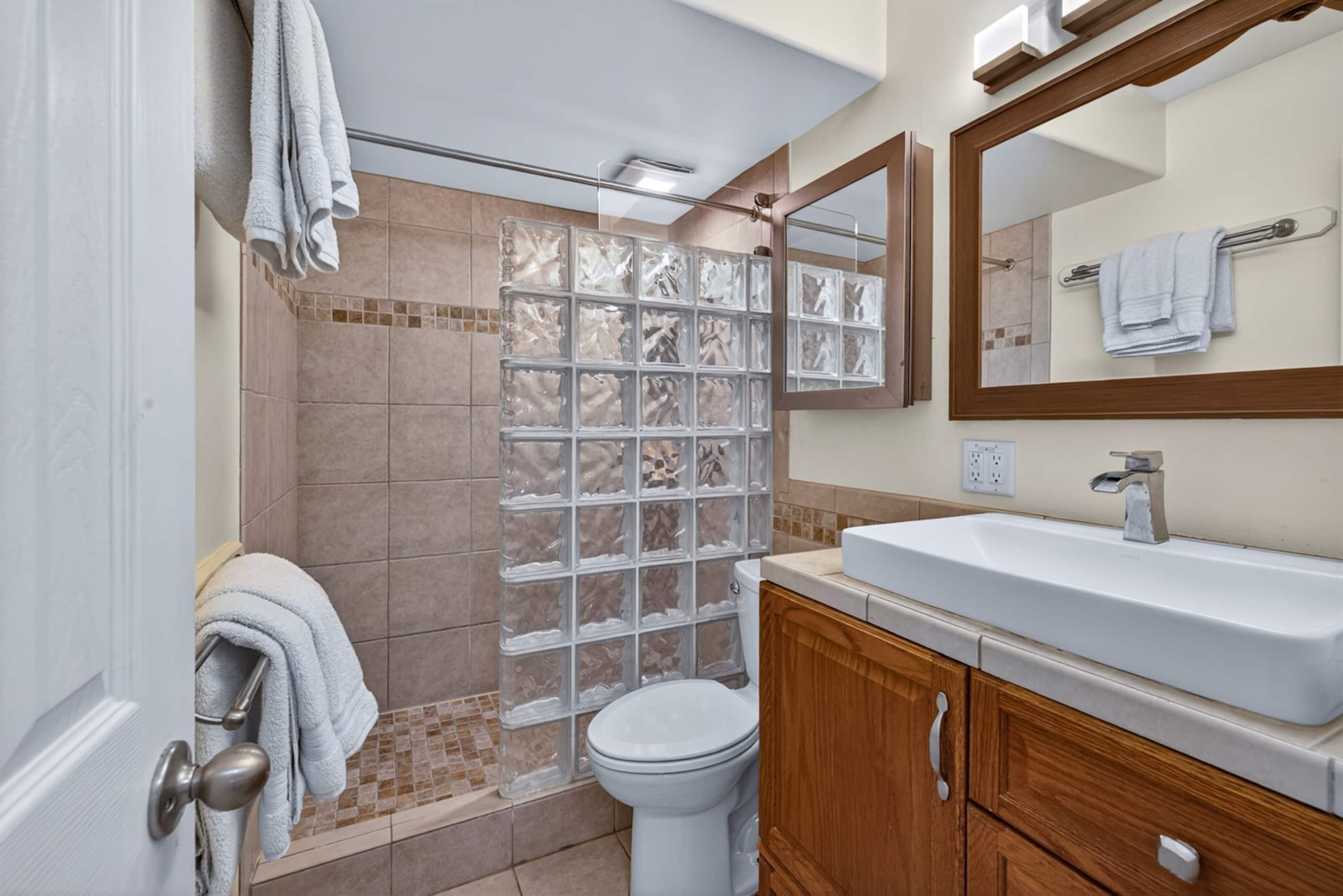 Condo in Kailua-Kona · ★4.86 · 1 bedroom · 2 beds · 1 bath - Image 13