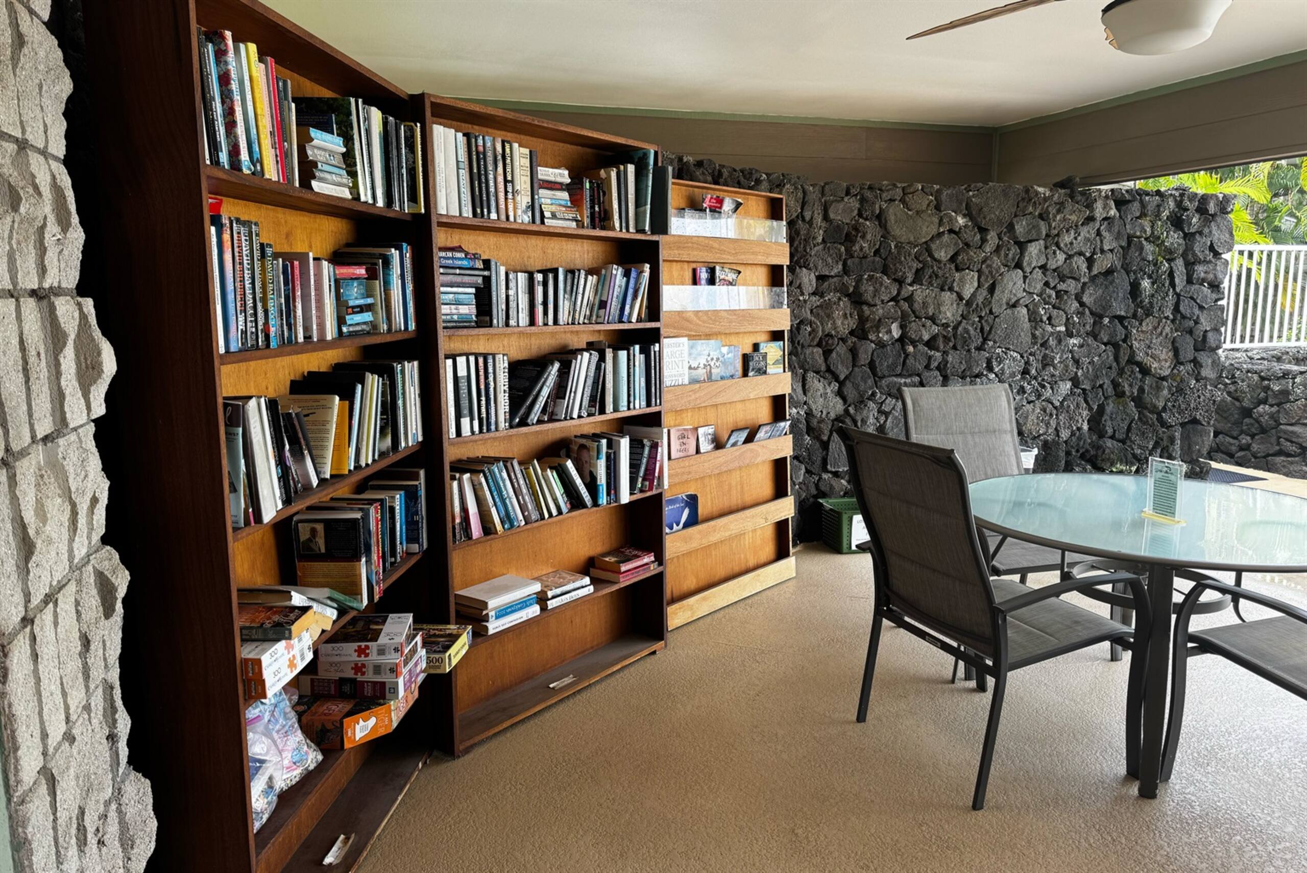 Condo in Kailua-Kona · ★4.86 · 1 bedroom · 2 beds · 1 bath - Image 26