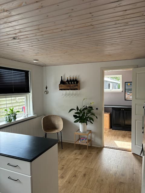 Central townhouse close to both forest and beach