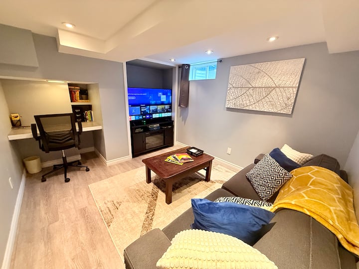 Private Backyard, Central Location & Parking Incl. - Guelph