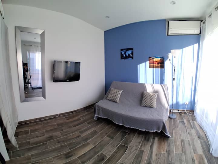 Studio Dans Villa Neuve Extrême Sud De La Corse - Figari