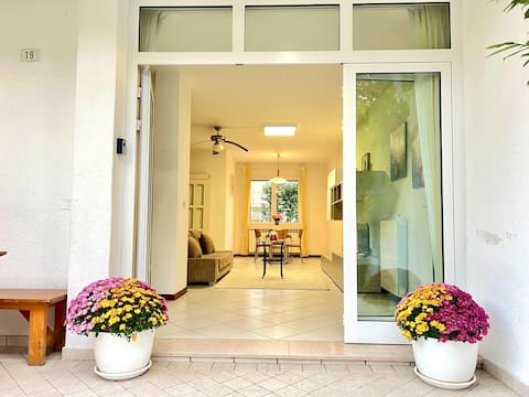 Villa Azzurro modern and spacious