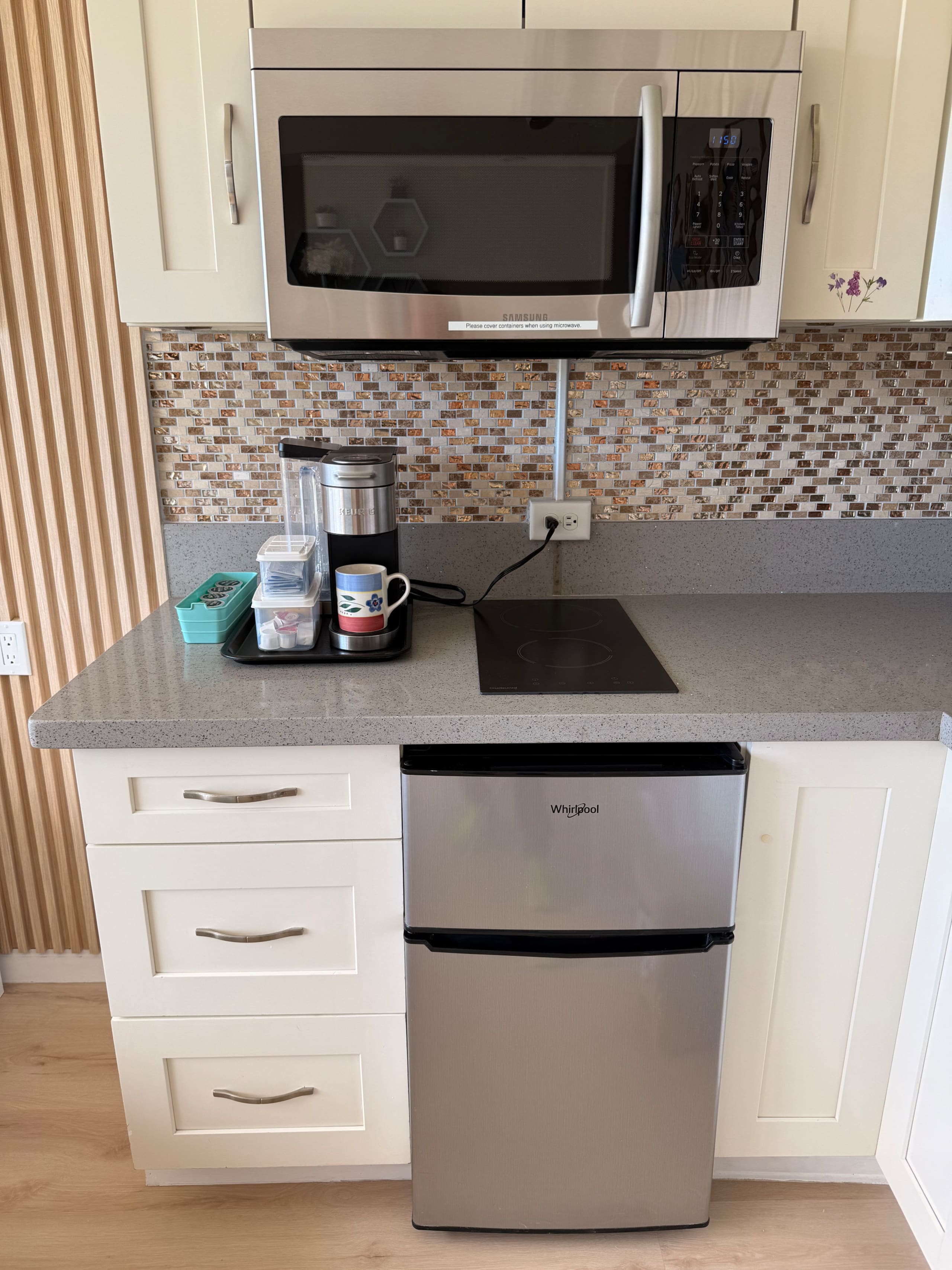 Condo in Honolulu · ★4.88 · Studio · 1 bed · 1 bath - Image 2