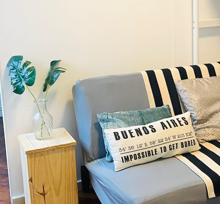 Studio apartment in Recoleta