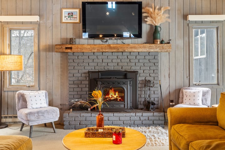 Vermont Cozy Chalet - 杰梅卡