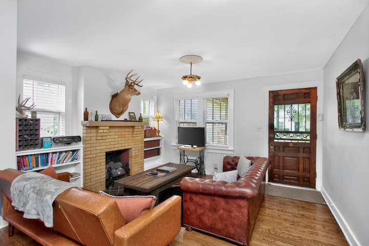 The Jackson | Cozy Home Near Geodis & Zoo - Nashville, TN
