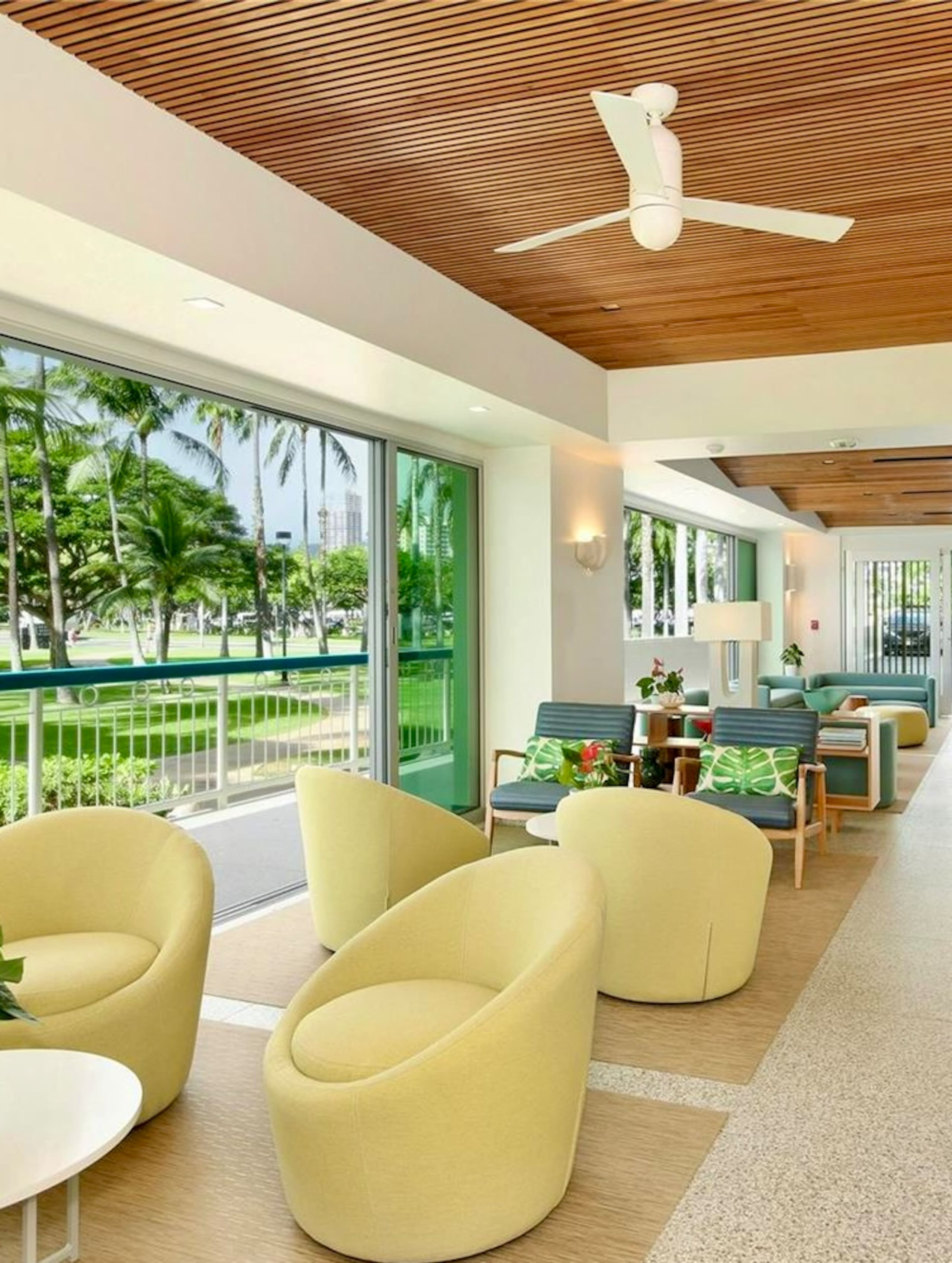 Resort in Honolulu · ★4.9 · 1 bedroom · 4 beds · 1 private bath - Image 9