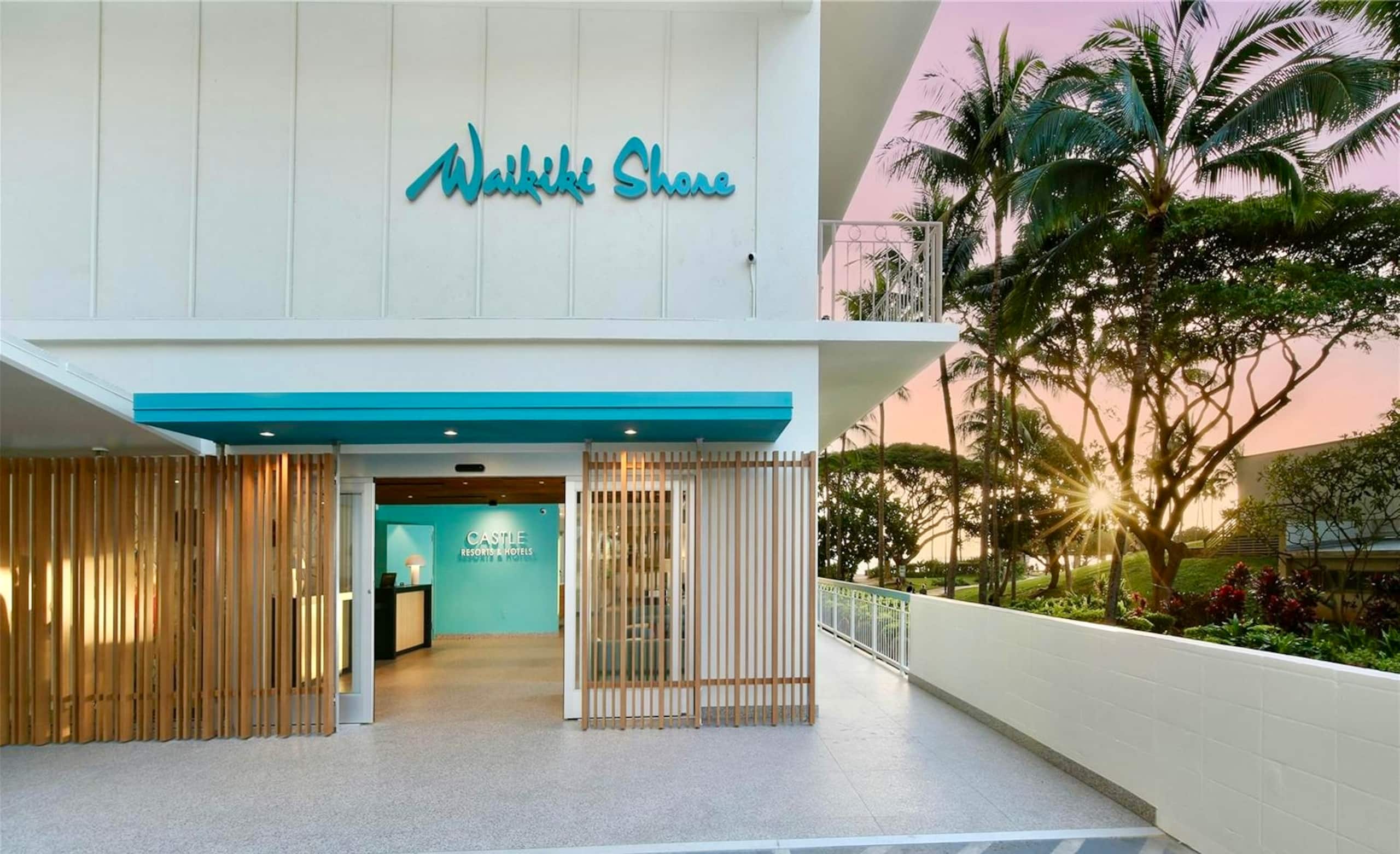 Resort in Honolulu · ★4.9 · 1 bedroom · 4 beds · 1 private bath - Image 8
