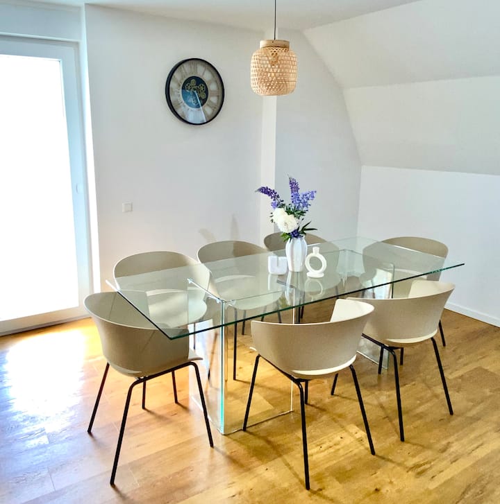 Amra Home: Modern 2 Bedroom Apartment - Dudelange