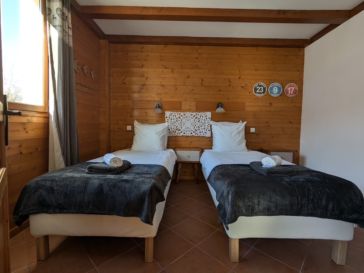 Მყუდრო ორადგილიანი 