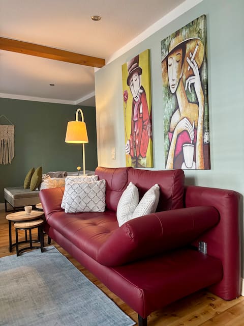 Successful Airbnb property: Stylish, clean apartment near the city center & main station in Rostock