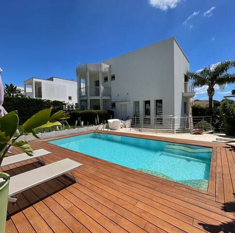 Villa Regina Gallipoli -Appartamento con piscina