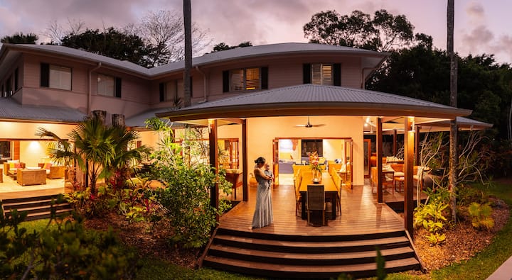 Luxury Beach House In Heart Of Port Dgls - Port Douglas