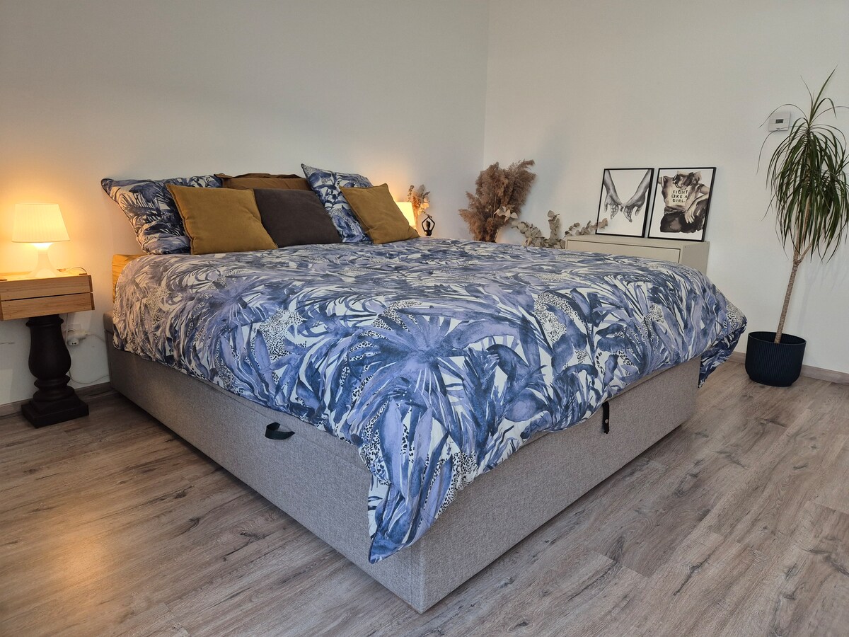 غرفة النوم 1