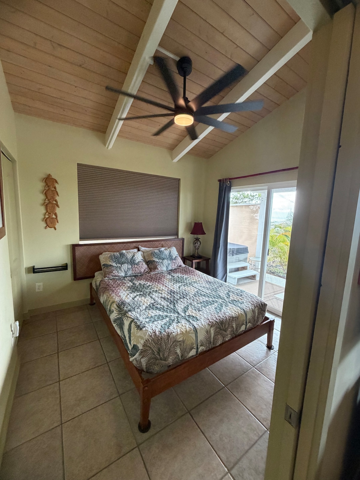 The Pineapple Express ~ Ocean Views ~ New Hot Tub Nov 2025