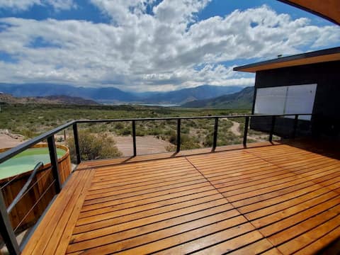 Pool, TV and Vistas Hermosas | 8 min del Dique