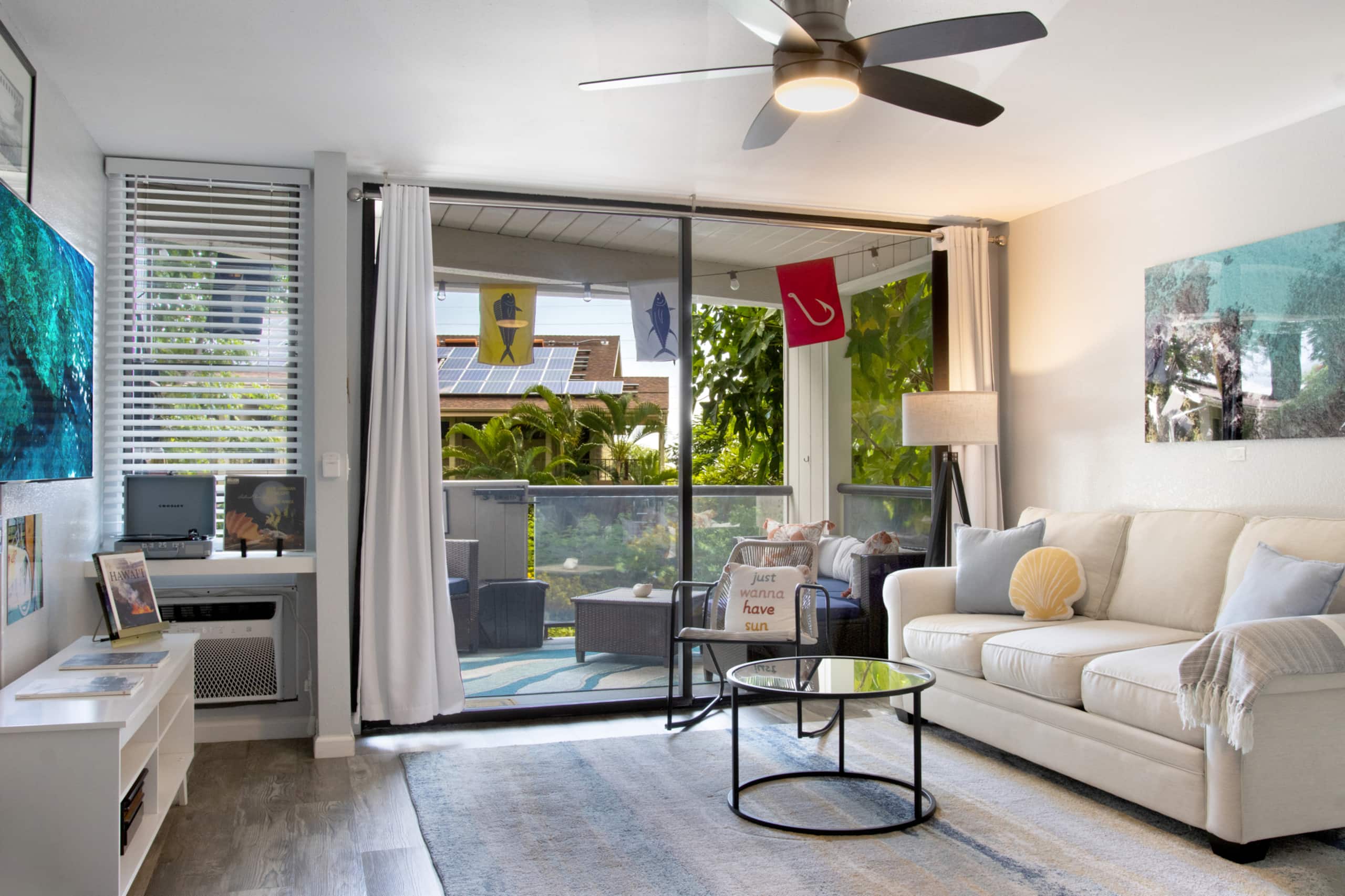 Condo in Kailua-Kona · ★4.99 · 1 bedroom · 2 beds · 1 private bath - Image 4