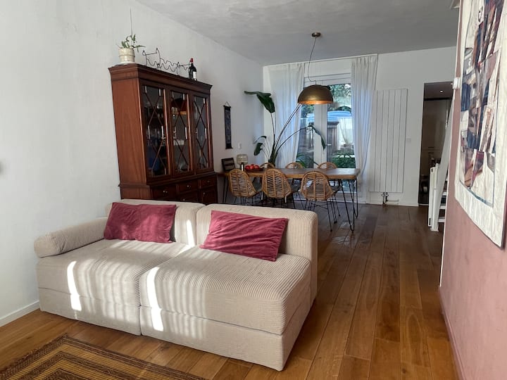 Cozy 2-bedroom Townhouse 2min Walk To Delft Centre - Delft