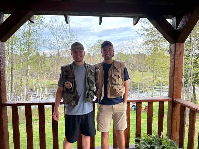 Cast Away Grand Lodge….luxury 4 bedroom w/hot tub gallery image 3