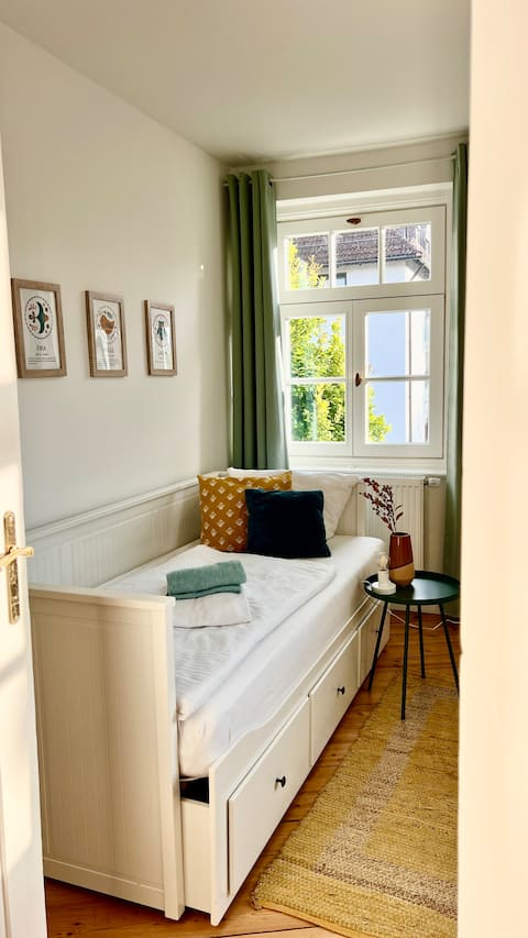 White Midsommar - 100qm flat, 4 rooms + kitchen