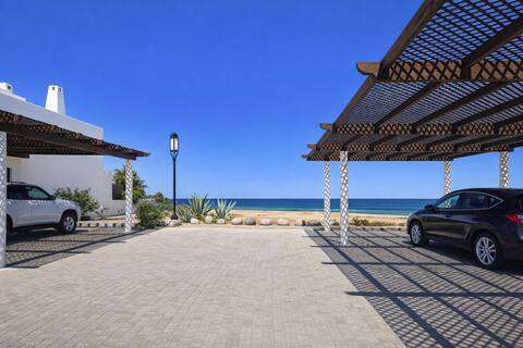 4 Bedroom- King Bed - Beachfront