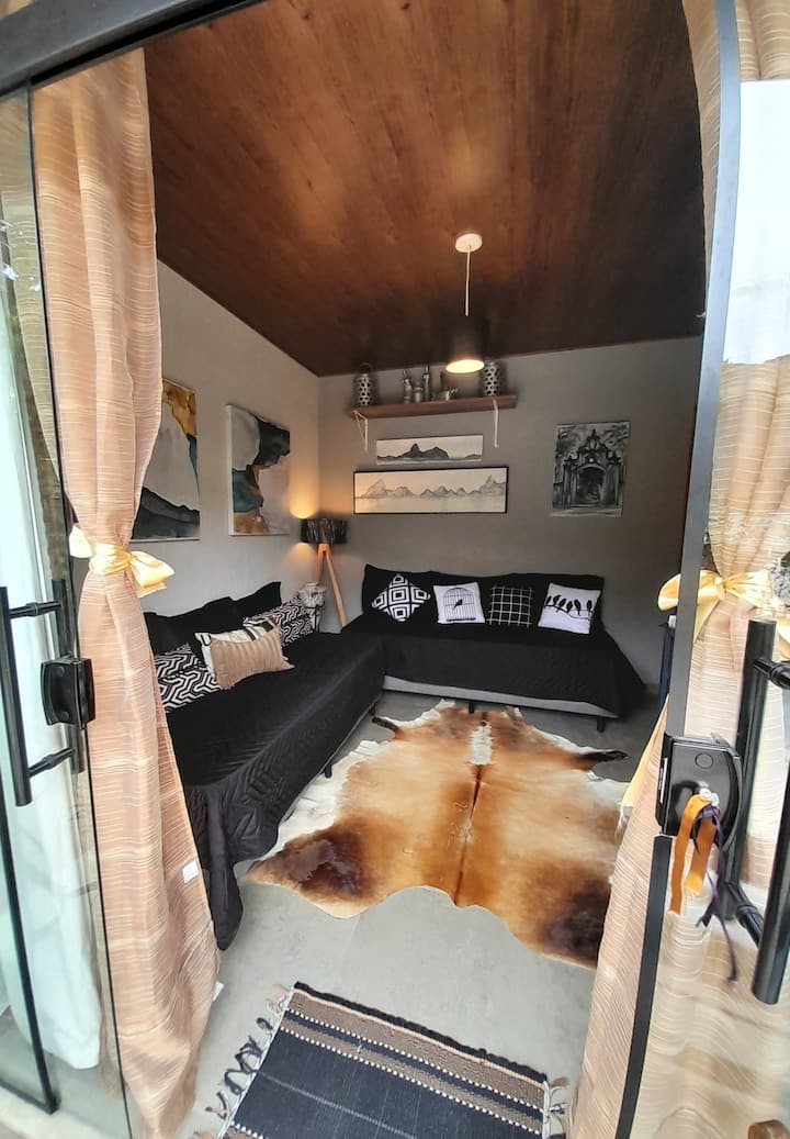 غرفة المعيشة