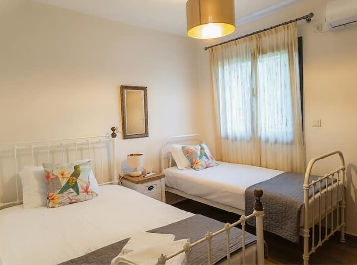 A beautiful blend of Eptanese charm and modern comfort awaits in our bedroom. Designed with timeless character and a touch of nostalgia, it offers a unique atmosphere where history and comfort harmoniously come togethe.r