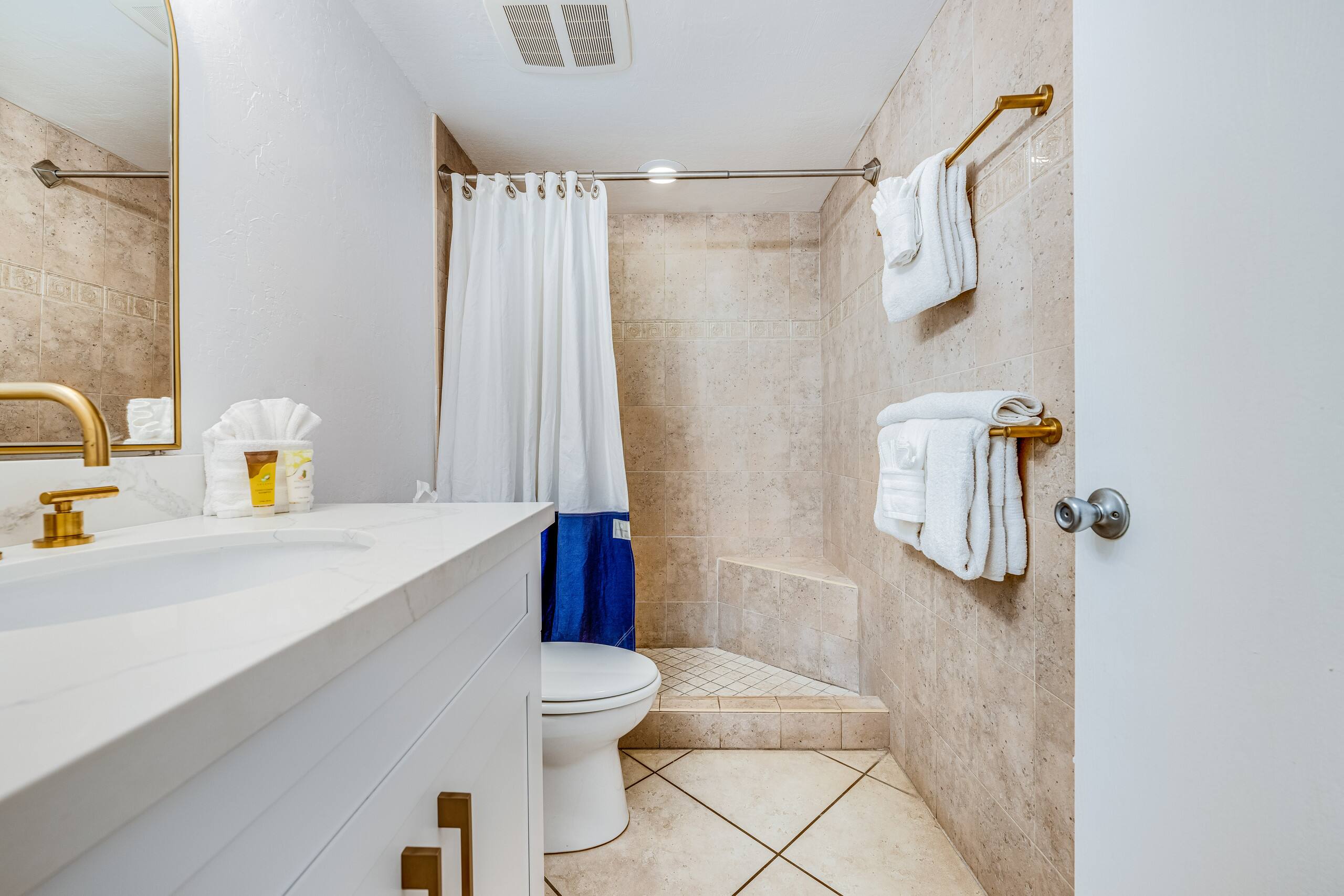 Condo in Kihei · ★5.0 · 1 bedroom · 2 beds · 1.5 baths - Image 20