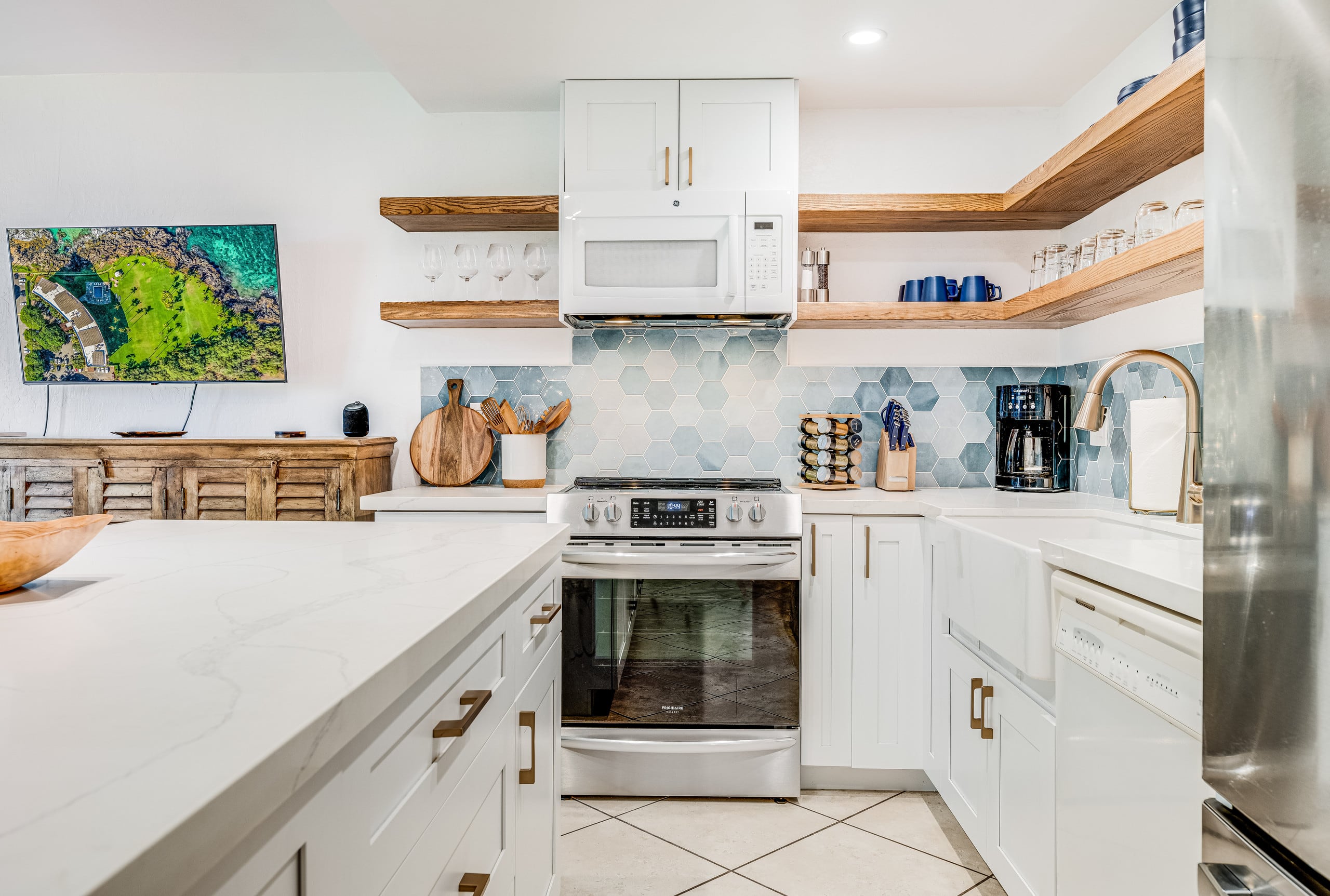 Condo in Kihei · ★5.0 · 1 bedroom · 2 beds · 1.5 baths - Image 15