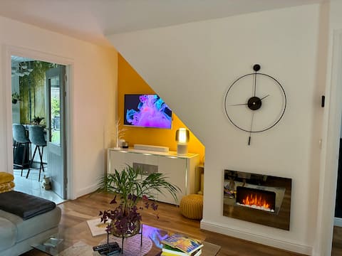 Successful Airbnb property: Hot Tub Retreat | NEC • CBS Arena • BHX Airport in Nuneaton And Bedworth