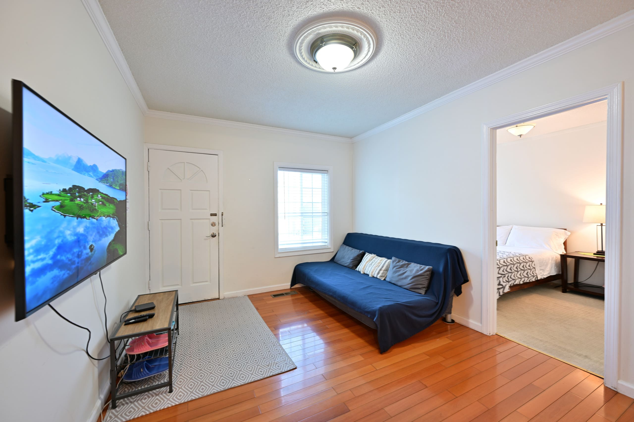 Home in San Francisco · ★4.73 · 2 bedrooms · 2 beds · 1 bath - Image 4