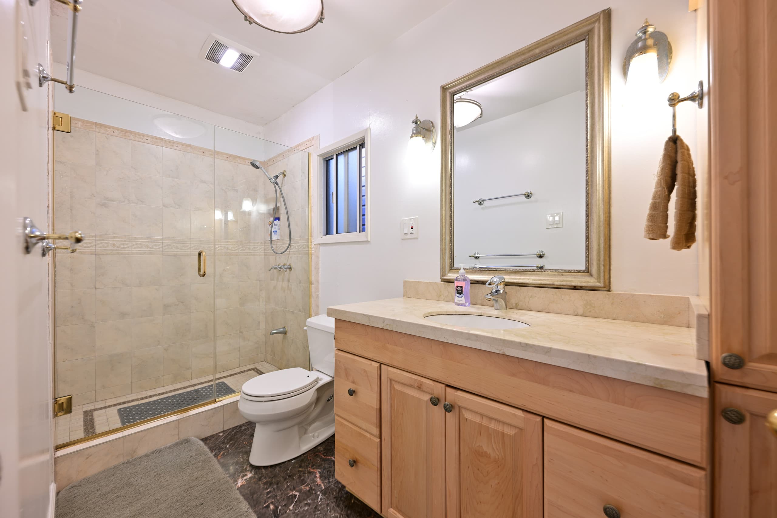 Home in San Francisco · ★4.73 · 2 bedrooms · 2 beds · 1 bath - Image 30