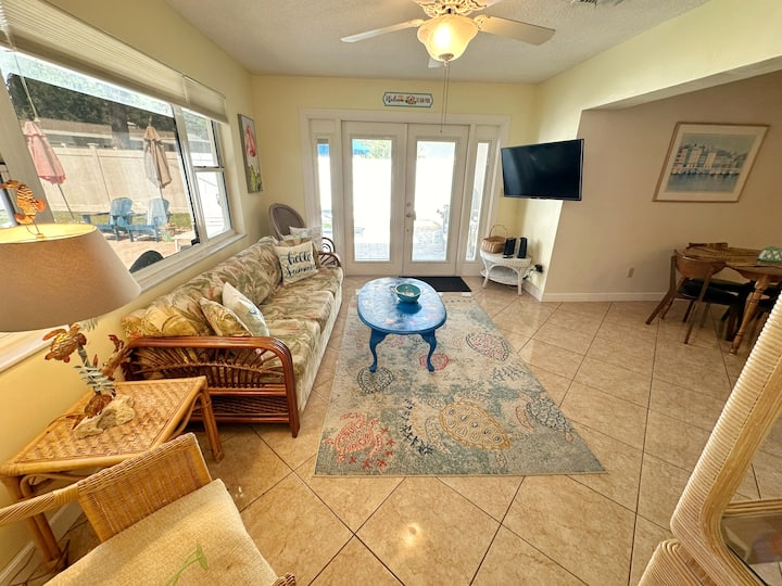 Paradise Found-pool, Hot Tub-gulf Beach-ev Charger - Treasure Island, FL