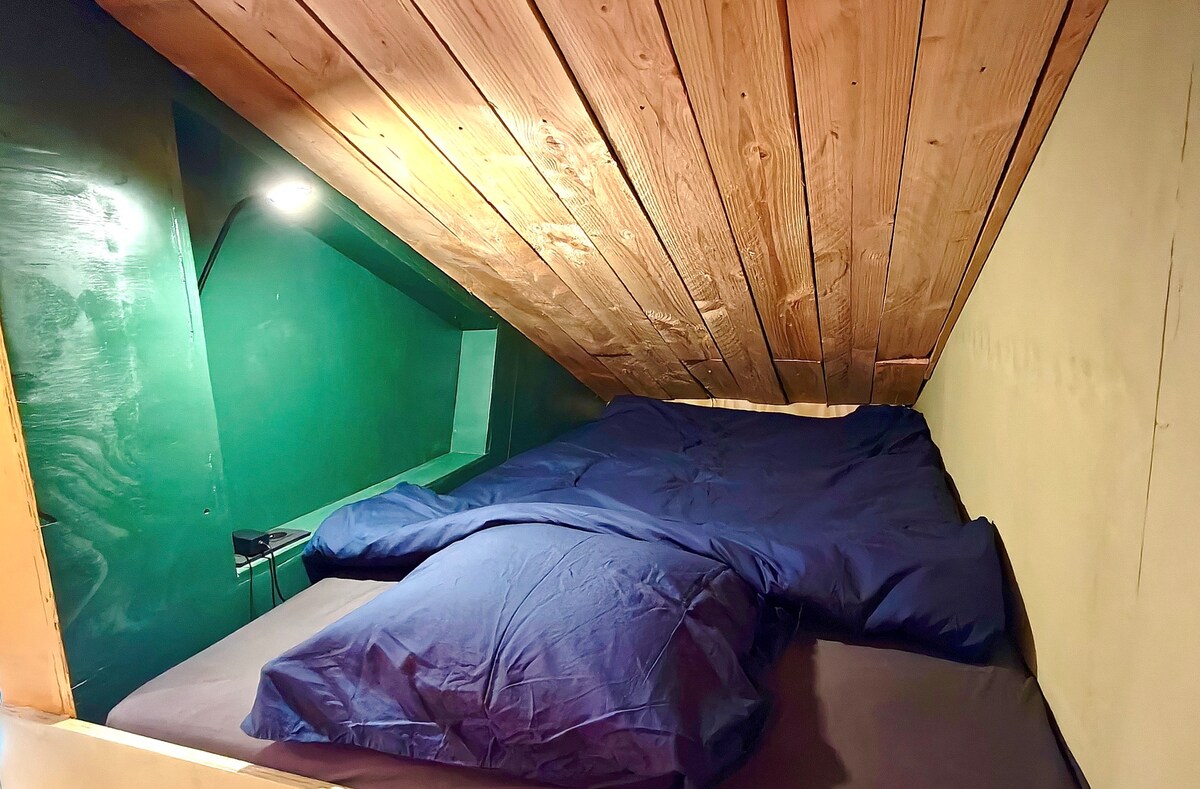 საძინებელი 1