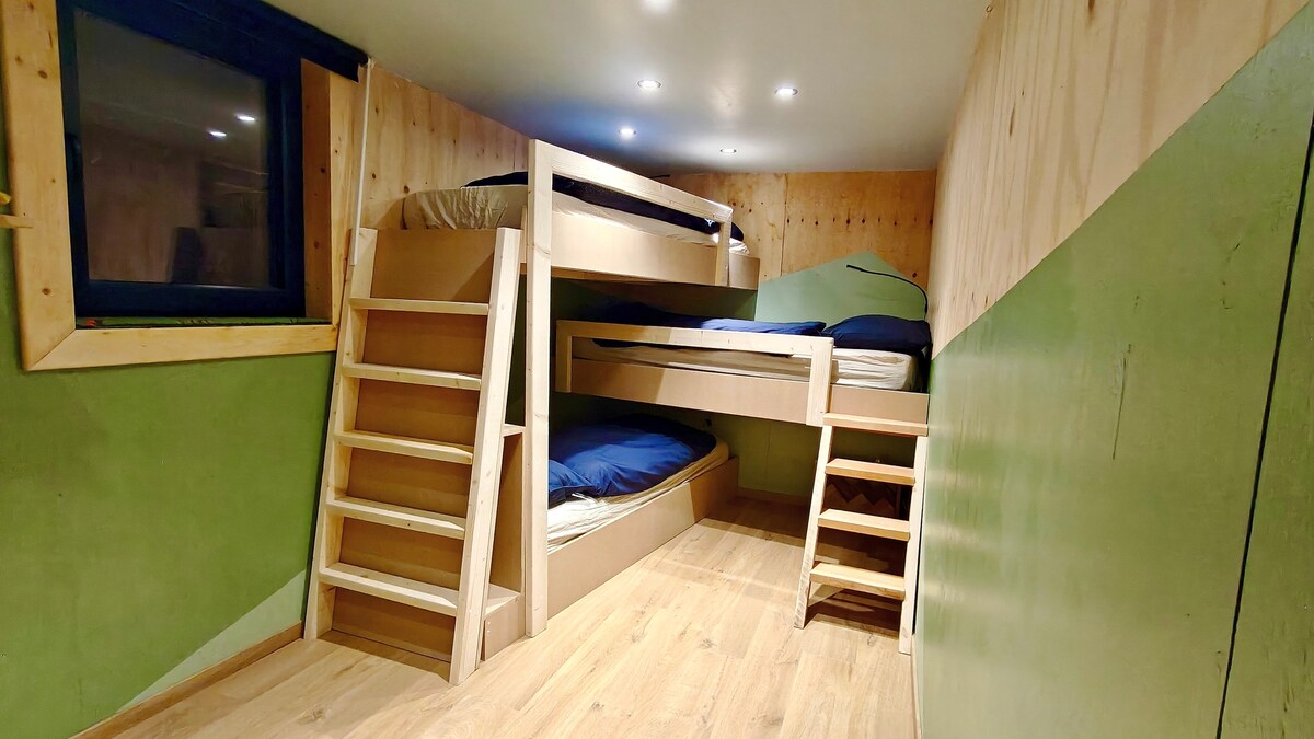 საძინებელი 3