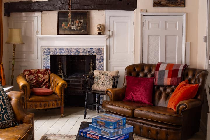 Half Moon House - Timeless Charm With Sea Views - Filey