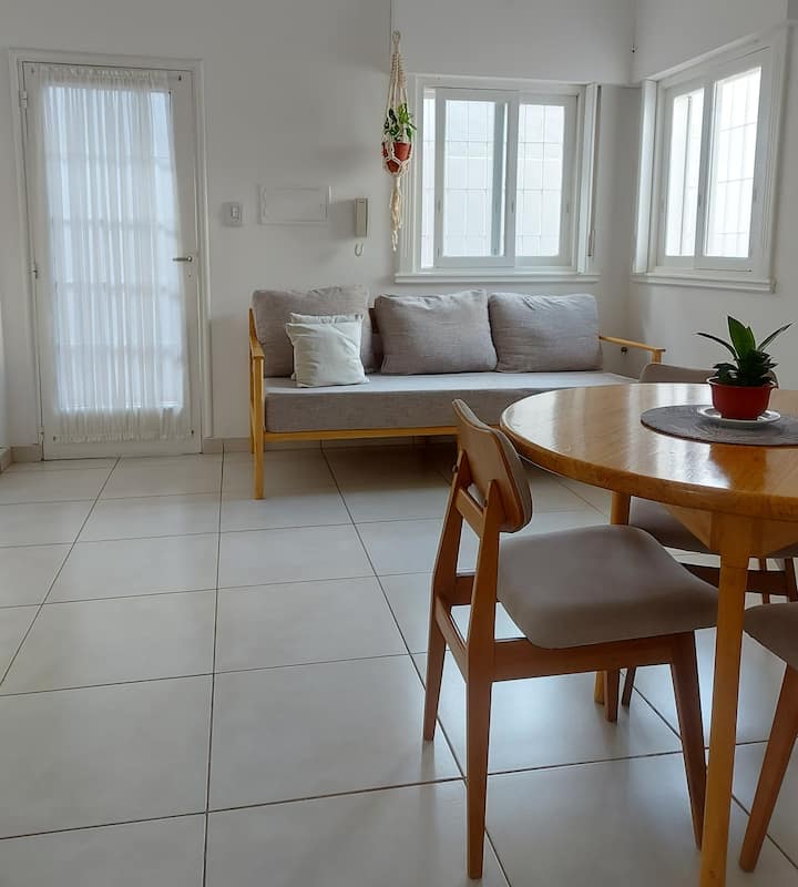 Luminoso Y Moderno | Remote Work + Wifi 600mb - Mendoza