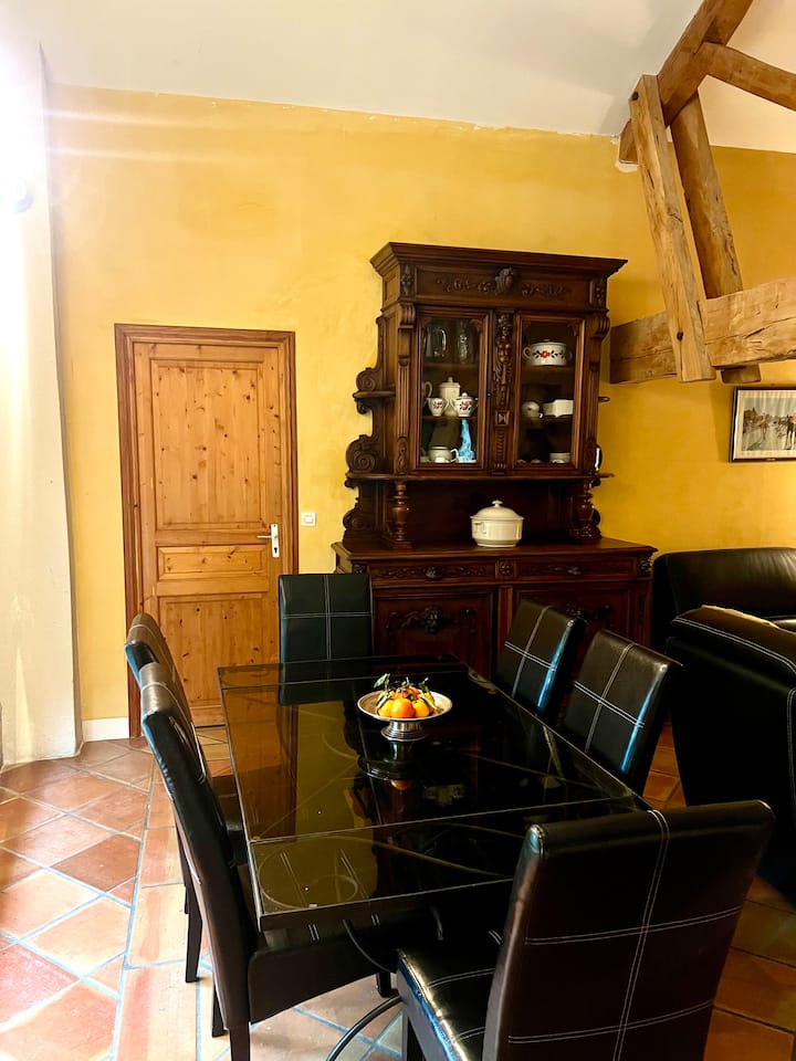 Maison Chaleureuse Avec Jardin Privé - Coutras