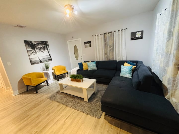Miami Vibe Home - Coral Gables, FL
