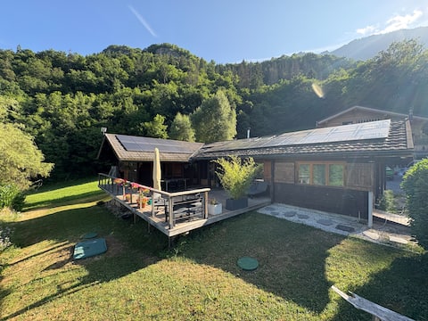 Cottage with large terrace, beautiful view, sauna