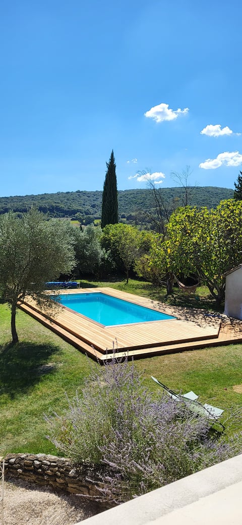Villa between vineyards and lavender fields