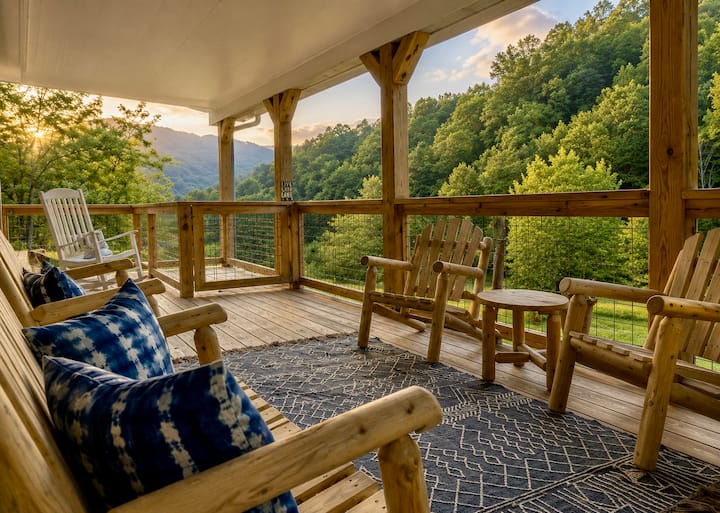 A Design-led Mountain Lodge ~ 4br Retreat For Gathering ~ Firepit, Views, Stars - ノース・カロライナ州
