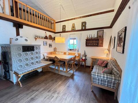 Cozy Cottage- Hike, Bike, Kayak and Ski