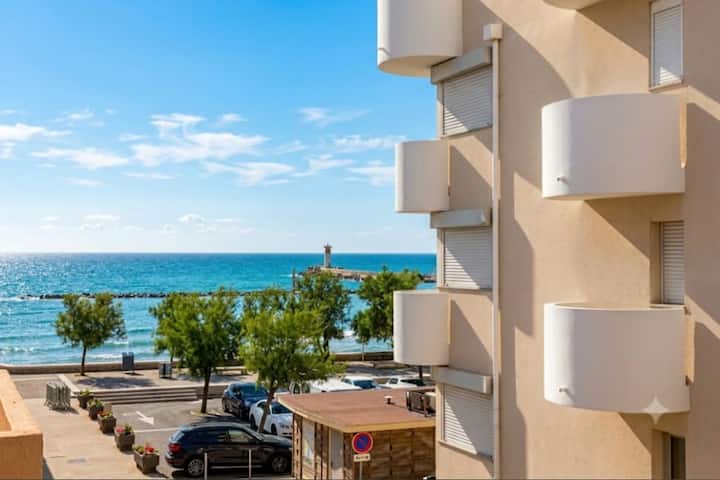 Bel Appartement Sur Le Front De Mer - Vias